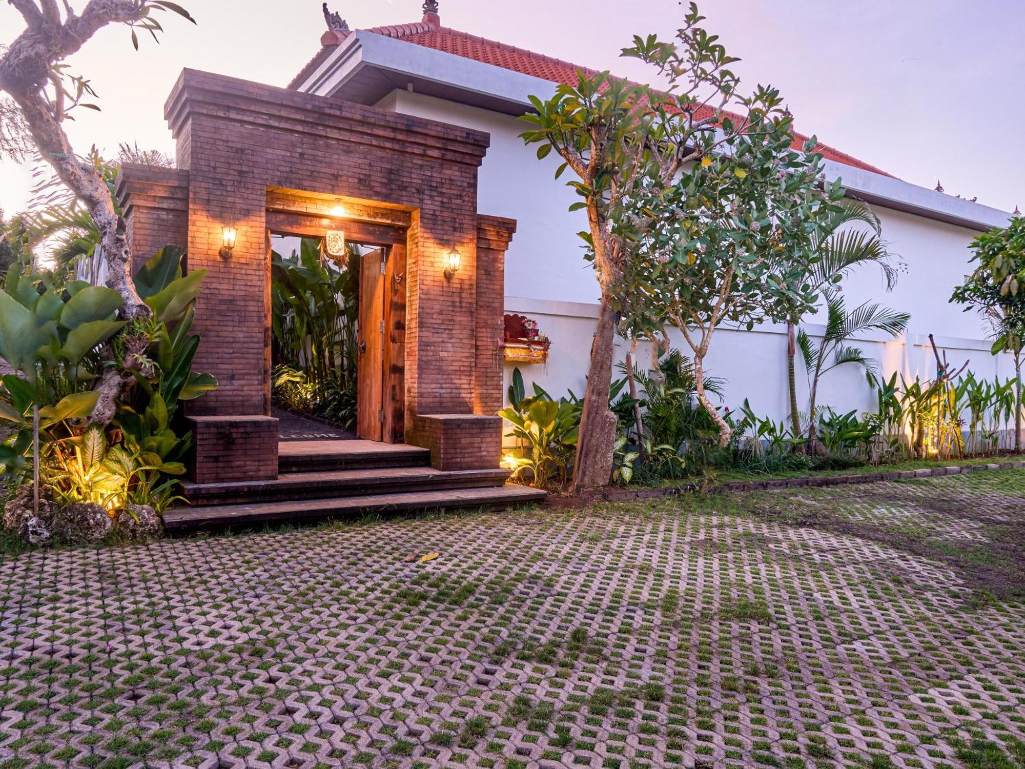Kanchana Uluwatu (Bali)